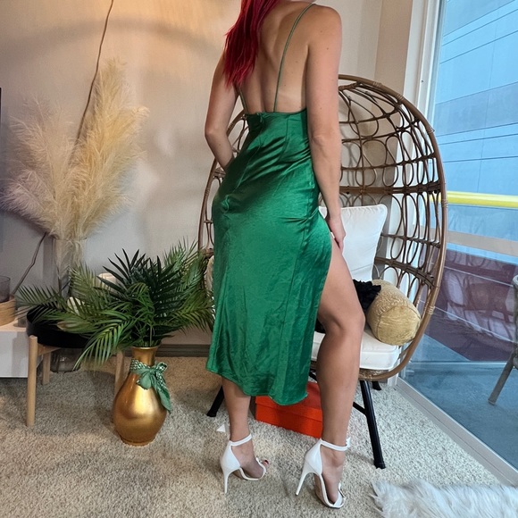 Green Walk the Line Maxi Dress - Picture 14 of 14